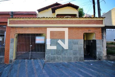 Casa à venda com 193m², 3 quartos e 1 vaga Casa à venda com 193m², 3 quartos e 1 vagaFachada