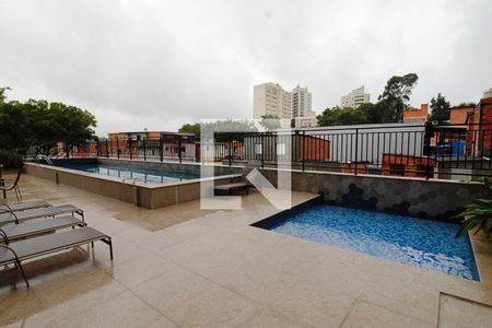 Apartamento à venda com 36m², 2 quartos e sem vaga Apartamento à venda com 36m², 2 quartos e sem vagaÁrea comum - Piscina