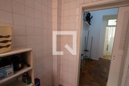 Apartamento à venda com 110m², 3 quartos e sem vaga Apartamento à venda com 110m², 3 quartos e sem vagaQuarto de Serviço