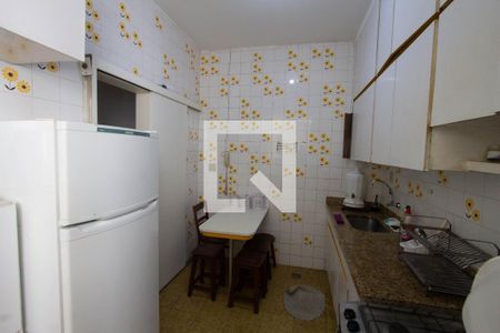 Apartamento à venda com 110m², 3 quartos e sem vaga Apartamento à venda com 110m², 3 quartos e sem vagaCozinha