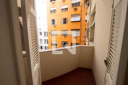 Apartamento à venda com 110m², 3 quartos e sem vaga Apartamento à venda com 110m², 3 quartos e sem vagaVaranda