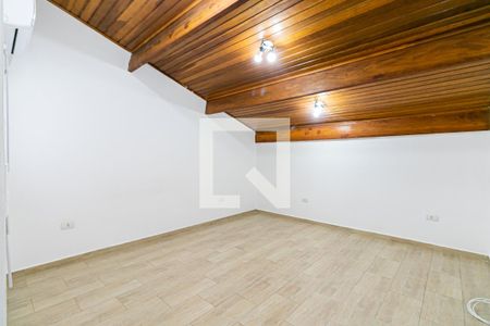 Casa à venda com 150m², 3 quartos e 2 vagas Casa à venda com 150m², 3 quartos e 2 vagasSótão - Suíte