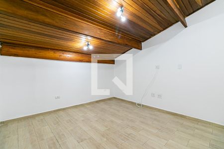 Casa à venda com 150m², 3 quartos e 2 vagas Casa à venda com 150m², 3 quartos e 2 vagasSótão - Suíte