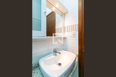 Casa à venda com 150m², 3 quartos e 2 vagas Casa à venda com 150m², 3 quartos e 2 vagasBanheiro da Suíte