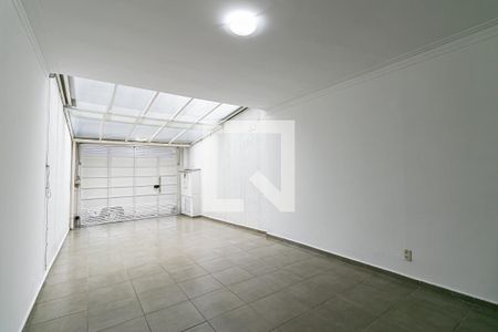 Casa à venda com 150m², 3 quartos e 2 vagas Casa à venda com 150m², 3 quartos e 2 vagasGaragem