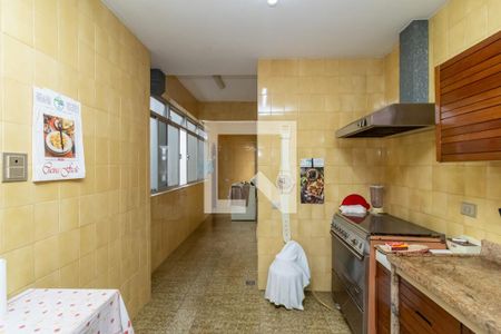 Apartamento à venda com 317m², 3 quartos e 2 vagas Apartamento à venda com 317m², 3 quartos e 2 vagasCozinha