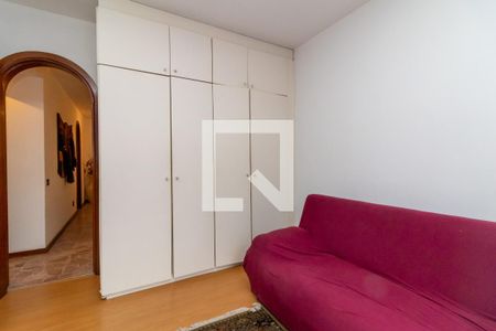 Apartamento à venda com 317m², 3 quartos e 2 vagas Apartamento à venda com 317m², 3 quartos e 2 vagasQuarto 2