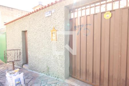 Casa à venda com 332m², 4 quartos e 1 vagaFachada