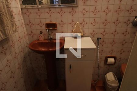 Casa à venda com 332m², 4 quartos e 1 vagaBanheiro