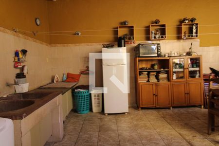 Casa à venda com 332m², 4 quartos e 1 vagaÁrea de Serviço