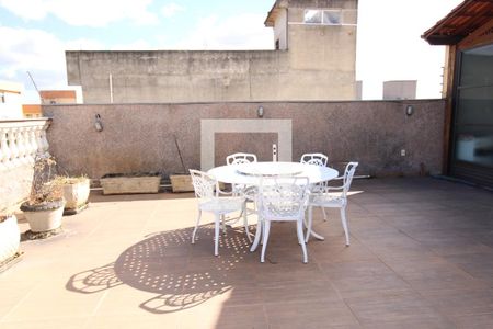 Casa à venda com 332m², 4 quartos e 1 vagaVaranda