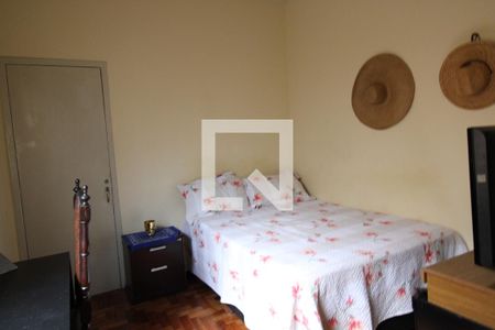 Casa à venda com 332m², 4 quartos e 1 vagaSuíte 1