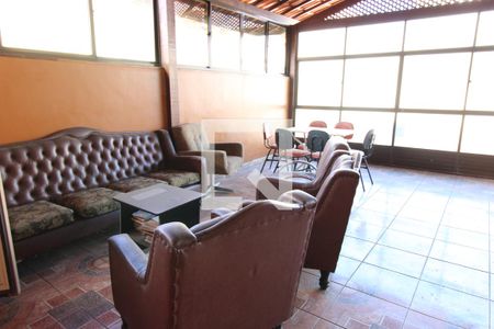 Casa à venda com 332m², 4 quartos e 1 vagaVaranda