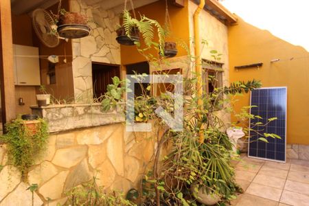 Casa à venda com 332m², 4 quartos e 1 vagaQuintal