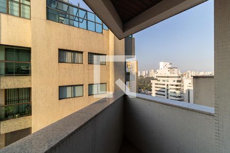 Apartamento à venda com 397m², 4 quartos e 3 vagasVaranda do Escritório 