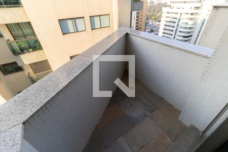 Apartamento à venda com 397m², 4 quartos e 3 vagasVaranda do Escritório 