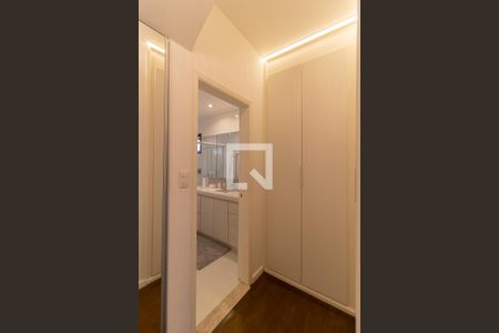 Apartamento à venda com 397m², 4 quartos e 3 vagasCloset da Suíte 1