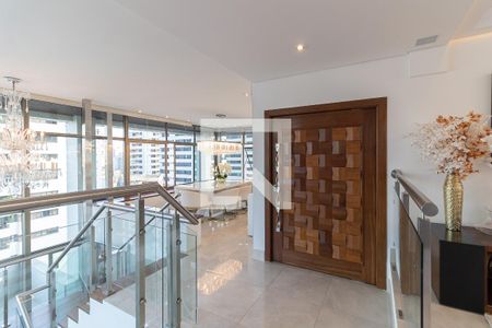 Apartamento à venda com 397m², 4 quartos e 3 vagasEntrada Privativa 2