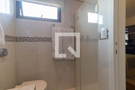 Apartamento à venda com 397m², 4 quartos e 3 vagasBanheiro da Suíte 2