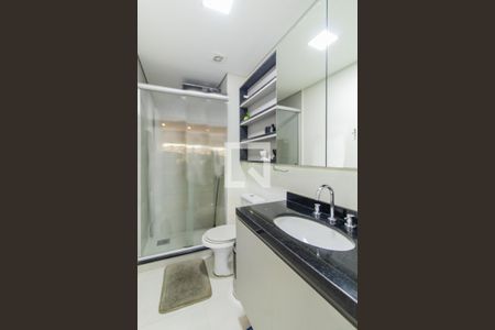 Banheiro de apartamento para alugar com 1 quarto, 38m² em Partenon, Porto Alegre