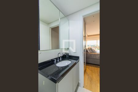 Banheiro de apartamento para alugar com 1 quarto, 38m² em Partenon, Porto Alegre