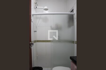 Casa à venda com 160m², 3 quartos e 3 vagas Casa à venda com 160m², 3 quartos e 3 vagasBanheiro da Suíte 2