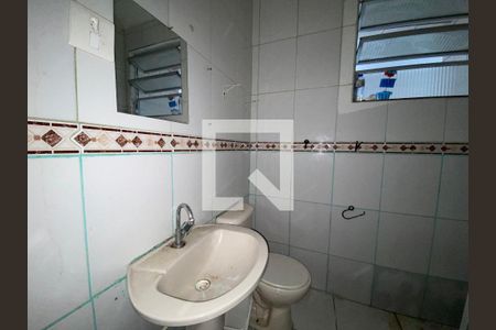 Casa para alugar com 78m², 2 quartos e sem vaga Casa para alugar com 78m², 2 quartos e sem vagaBanheiro