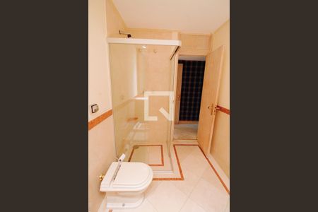 Apartamento para alugar com 550m², 3 quartos e 3 vagas Apartamento para alugar com 550m², 3 quartos e 3 vagasBanheiro da Suíte 3