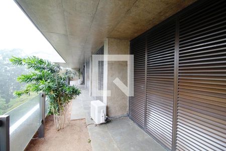 Apartamento para alugar com 550m², 3 quartos e 3 vagas Apartamento para alugar com 550m², 3 quartos e 3 vagasVaranda