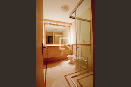 Apartamento para alugar com 550m², 3 quartos e 3 vagas Apartamento para alugar com 550m², 3 quartos e 3 vagasBanheiro da Suíte 3