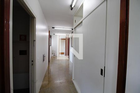 Apartamento para alugar com 550m², 3 quartos e 3 vagas Apartamento para alugar com 550m², 3 quartos e 3 vagasCorredor