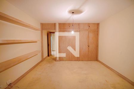 Apartamento para alugar com 550m², 3 quartos e 3 vagas Apartamento para alugar com 550m², 3 quartos e 3 vagasSuíte 2