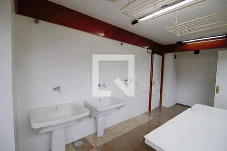 Apartamento para alugar com 550m², 3 quartos e 3 vagas Apartamento para alugar com 550m², 3 quartos e 3 vagasÁrea de Serviço