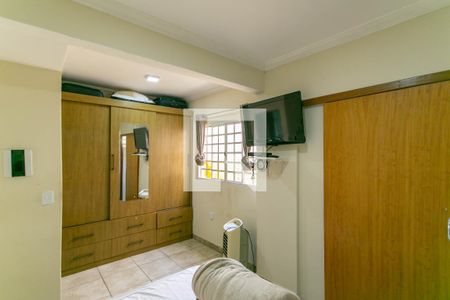 Casa à venda com 270m², 9 quartos e 3 vagas Casa à venda com 270m², 9 quartos e 3 vagasQuarto Suíte