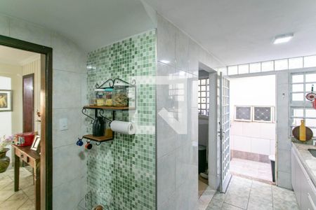 Casa à venda com 270m², 9 quartos e 3 vagas Casa à venda com 270m², 9 quartos e 3 vagasCozinha