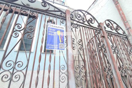 Casa à venda com 250m², 3 quartos e 2 vagas Casa à venda com 250m², 3 quartos e 2 vagasplaquinha