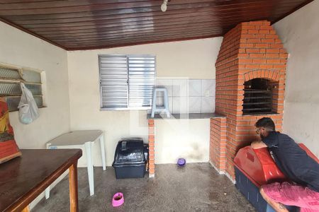 Casa à venda com 250m², 3 quartos e 2 vagas Casa à venda com 250m², 3 quartos e 2 vagasTerraço