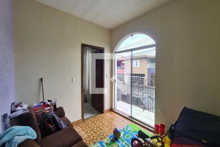 Casa à venda com 250m², 3 quartos e 2 vagas Casa à venda com 250m², 3 quartos e 2 vagasVaranda