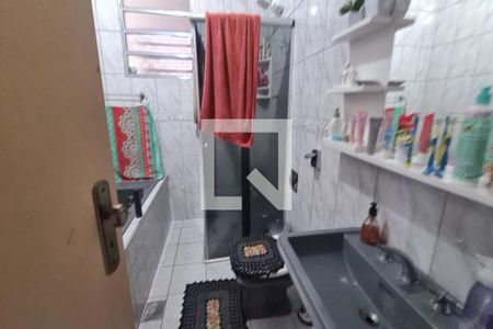 Casa à venda com 250m², 3 quartos e 2 vagas Casa à venda com 250m², 3 quartos e 2 vagasBanheiro