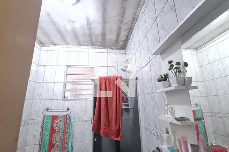 Casa à venda com 250m², 3 quartos e 2 vagas Casa à venda com 250m², 3 quartos e 2 vagasBanheiro