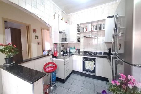 Casa à venda com 250m², 3 quartos e 2 vagas Casa à venda com 250m², 3 quartos e 2 vagasCozinha