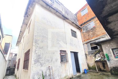 Casa à venda com 250m², 3 quartos e 2 vagas Casa à venda com 250m², 3 quartos e 2 vagasQuintal