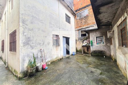 Casa à venda com 250m², 3 quartos e 2 vagas Casa à venda com 250m², 3 quartos e 2 vagasQuintal