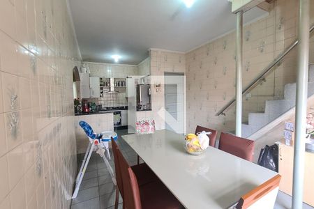 Casa à venda com 250m², 3 quartos e 2 vagas Casa à venda com 250m², 3 quartos e 2 vagasSala de Jantar
