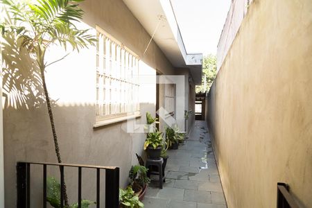 Casa à venda com 150m², 3 quartos e 1 vaga Casa à venda com 150m², 3 quartos e 1 vagaCorredor