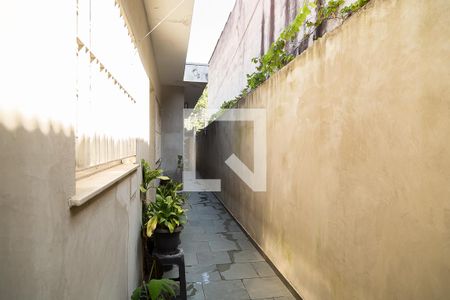Casa à venda com 150m², 3 quartos e 1 vaga Casa à venda com 150m², 3 quartos e 1 vagaCorredor