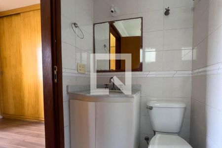 Banheiro do quarto 1 de apartamento para alugar com 3 quartos, 85m² em Vila Monumento, São Paulo