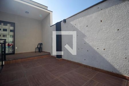 Casa à venda com 200m², 3 quartos e 2 vagasSacada da Suíte 03 e Sala de TV