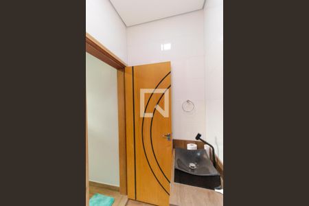 Casa à venda com 200m², 3 quartos e 2 vagasBanheiro da Suíte 02