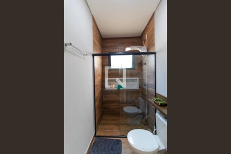 Casa à venda com 200m², 3 quartos e 2 vagasBanheiro